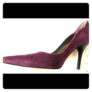 Guess PreLoved Purple Suede Sexy Cut Stilletto’s